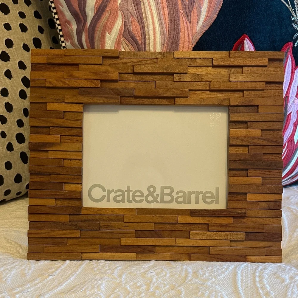 SALE!! NEW Crate & Barrel Catania Picture Frame 5 x 7” set of 2